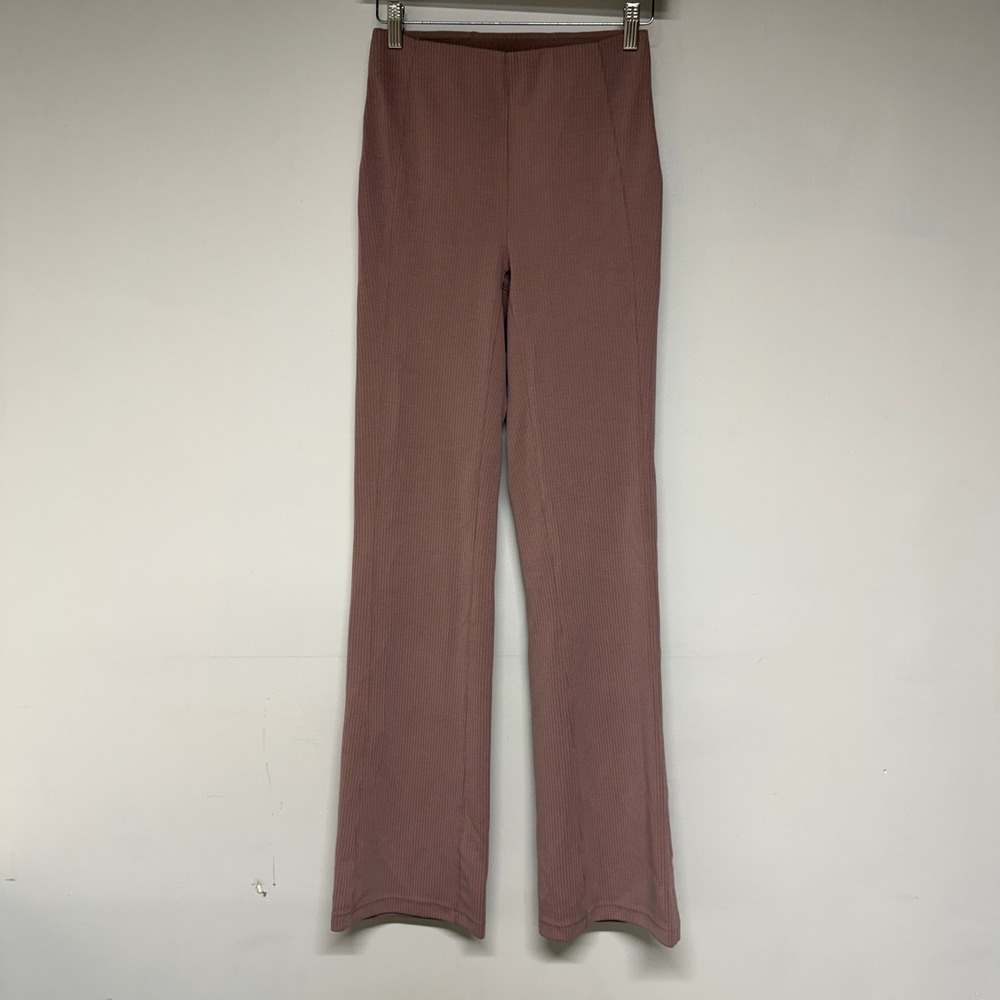 Lululemon Women Size 4 Ribbed High Rise Flare Leggings Pants Mauve Pink Yoga